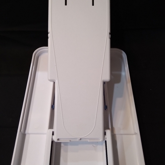 Stedi Pedi - DIY Home Pedicure Kit - Pedicure Tool In Blue - Picture 4 of 6